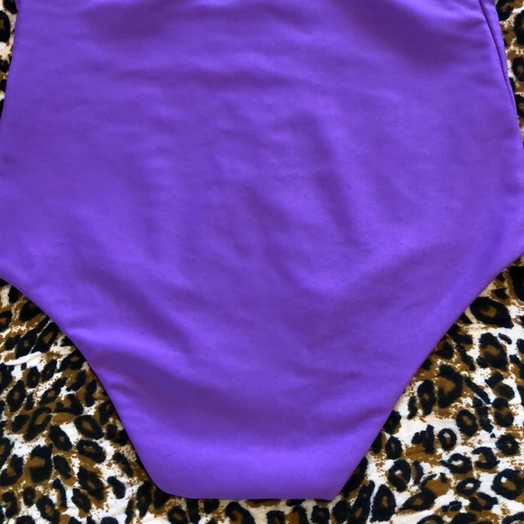 ✨🤍S O L D🤍✨ Acacia hOney - Picture 4 of 7